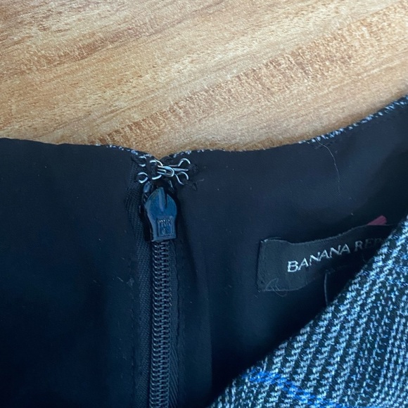 Banana Republic Grey Plaid Knee Length Ruffle Detail Women’s Size 4 Dress - Picture 6 of 12